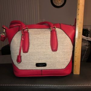 Brand New London Fog Purse 👜